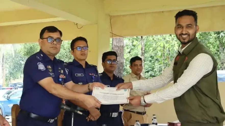 মৌলভীবাজার জেলা পুলিশের মাসিক সভা, শ্রেষ্ঠত্বের স্বীকৃতি পেলেন একাধিক কর্মকর্তা