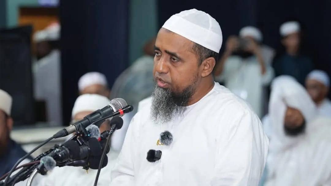 একই দিনে বিশ্বজুড়ে রোজা ও ঈদ পালনের দাবি শরিয়াহবিরোধী: বায়তুল মোকাররমের খতিব