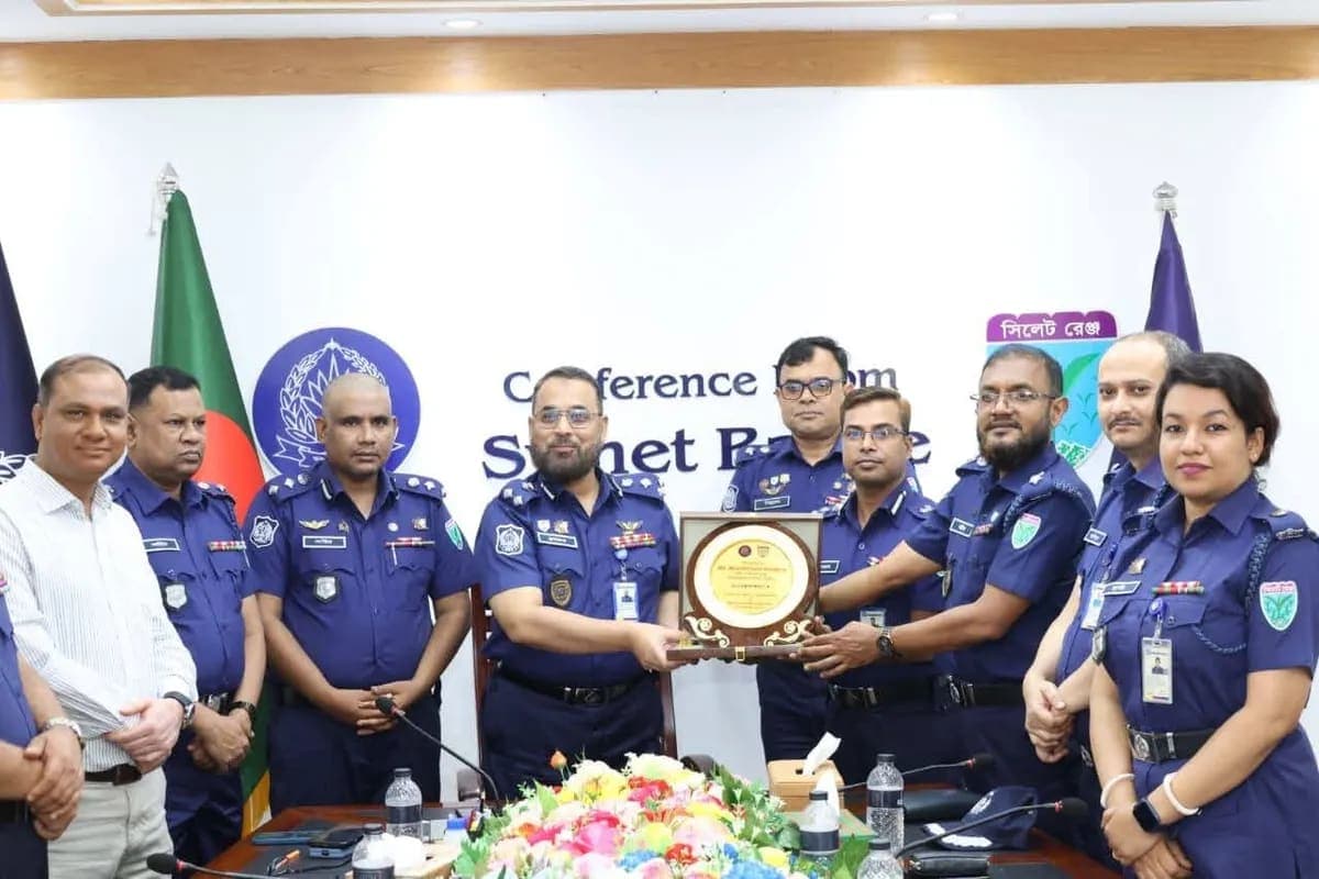 সিলেট রেঞ্জে ডিআইজি ও মৌলভীবাজারের এসপিকে বিদায়ী সংবর্ধনা