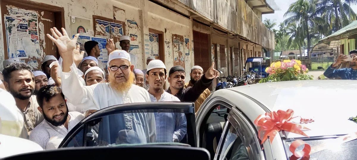 ইমামতির তিন দশক পূর্ণ করে পানছড়ি বাজার মসজিদে ইমামকে রাজকীয় বিদায়