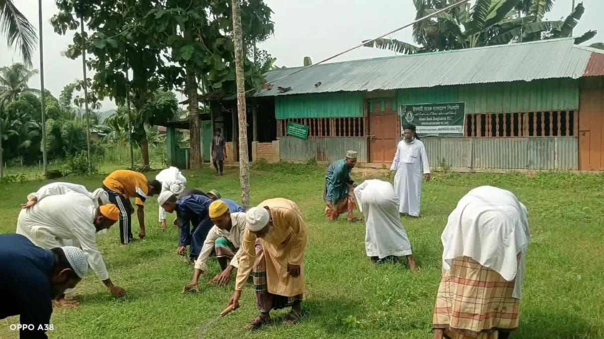 ডেঙ্গু প্রতিরোধে রাঙ্গামাটির ১০ উপজেলায় ইসলামিক ফাউন্ডেশনের অভিযান