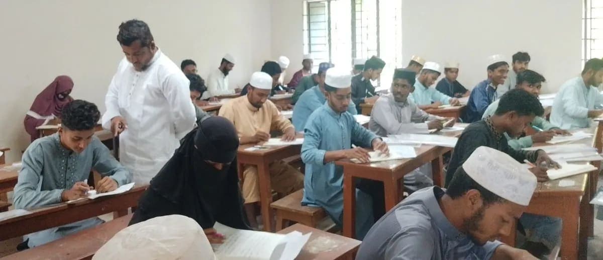 এসএসসি ও সমমানের পরীক্ষা নবম দিনে: তিন বিভাগে গুরুত্বপূর্ণ বিষয়